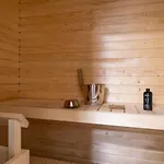 Sauna, Balcony, Wifi, Trainstation, Mall Of Tripla Διαμέρισμα *