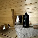 Apartament Sauna, Balcony, Wifi, Trainstation, Mall Of Tripla *