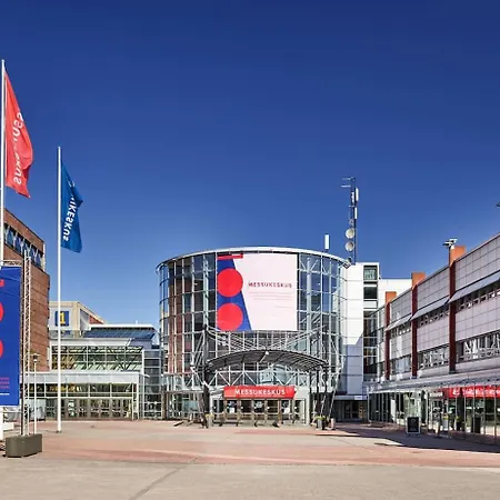 Sauna, Balcony, Wifi, Trainstation, Mall Of Tripla *