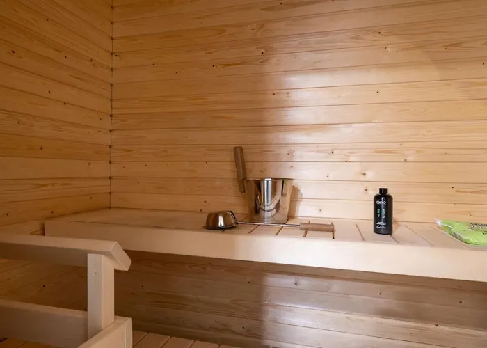 Sauna, Balcony, Wifi, Trainstation, Mall Of Tripla Apartman *