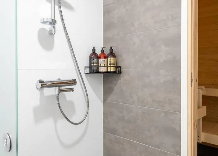 Apartamento Sauna, Balcony, Wifi, Trainstation, Mall Of Tripla Helsínquia